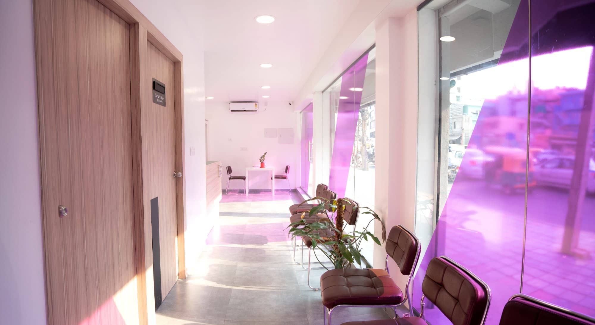 Clinikk corner view